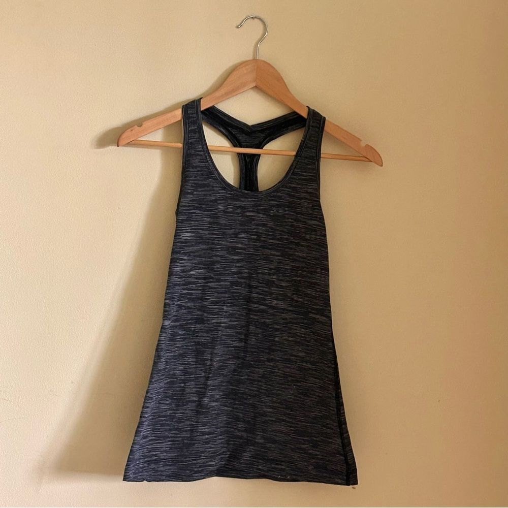 Lululemon Gray Tight Fitted Tank Top size 2